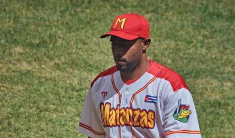 El pitcher Armando Dueñas será uno de los invitados al Mini Camp de Olmecas, según revelan desde Cuba