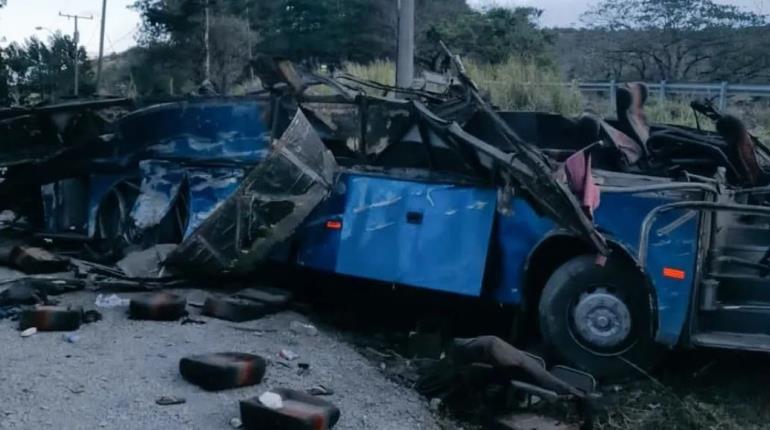 Choque de autobús con migrantes deja 39 muertos en Panamá