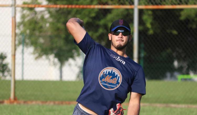 Beisbolista tabasqueño Guty Ruiz reporta en el campo primaveral de Mets de NY