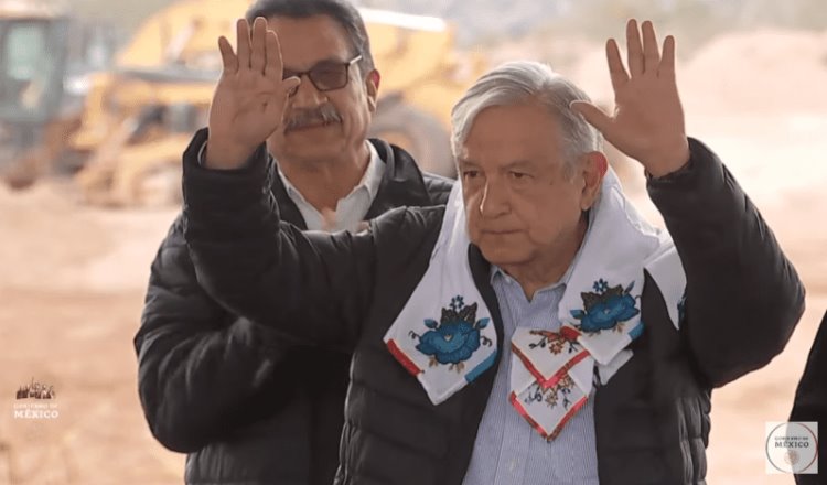 No hay crisis, la gente tiene para lo básico, asegura AMLO