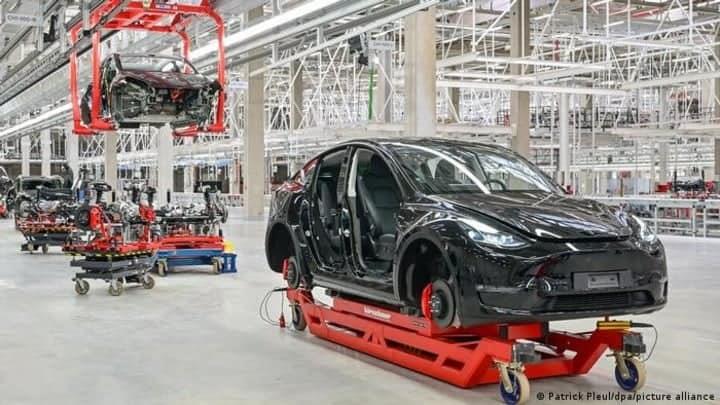 Asegura gobernador de NL que planta de Tesla generará 35 mil empleos