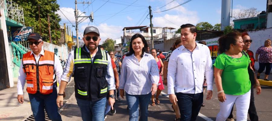 Inaugura Yolanda Osuna obras de drenaje y pavimentación en Guayabal y Sabina