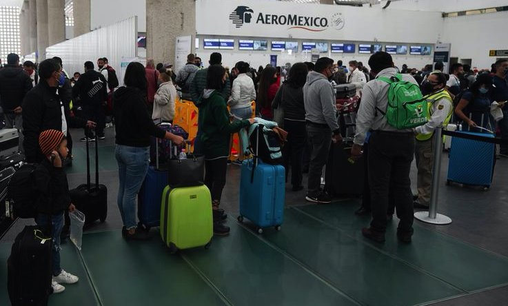 Rechazan pilotos responsabilidad en vuelos cancelados de Aeroméxico