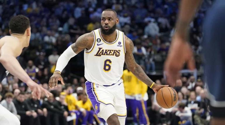 LeBron James se perdería ´varias semanas´ por lesión en el pie derecho