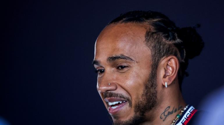 Lewis Hamilton tendrá permitido usar joyería durante el calendario de F1