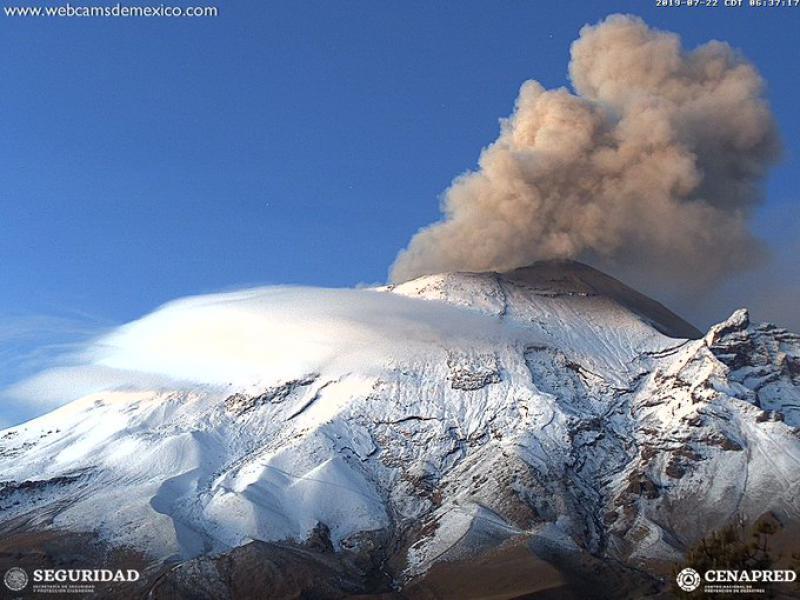 Reportan 127 exhalaciones del volcán Popocatépetl; alerta se encuentra en fase dos