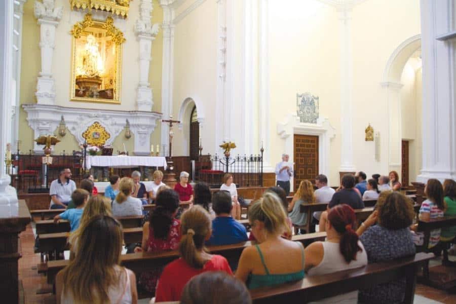 Iglesia Católica exhorta fortalecer a la familia para sanar la sociedad