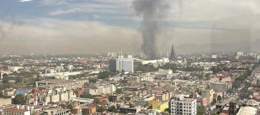 Se incendian 3 locales de Plaza Fórum Buenavista en CDMX