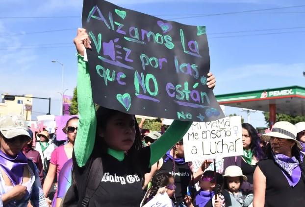 “Prefiero que se rayen paredes que lastimen personas”: Katia Ornelas sobre marchas del 8 de marzo
