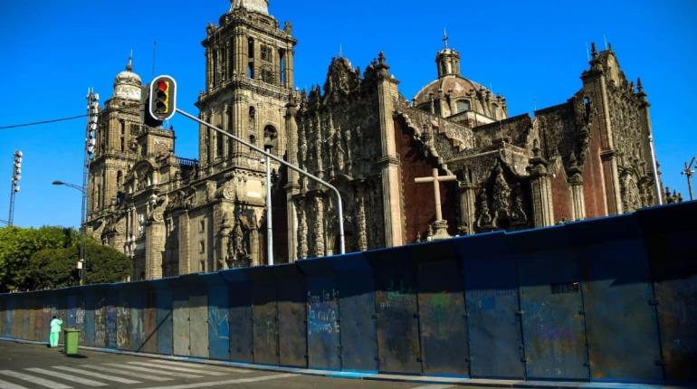 Amurallan museos, edificios y monumentos históricos en la CDMX previo a marchas del 8M