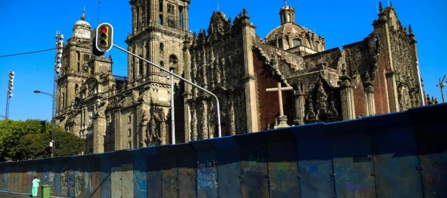 Amurallan museos, edificios y monumentos históricos en la CDMX previo a marchas del 8M