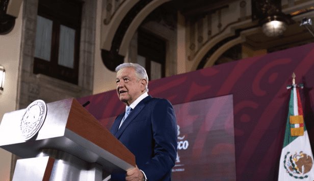 AMLO no es muy bueno mintiendo: Dan Crenshaw