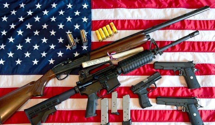 Emite Biden orden ejecutiva para aumentar controles para la venta de armas en EE.UU.