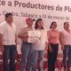 Mil productores de plátano de la zona de La Isla, reciben insumos de Centro