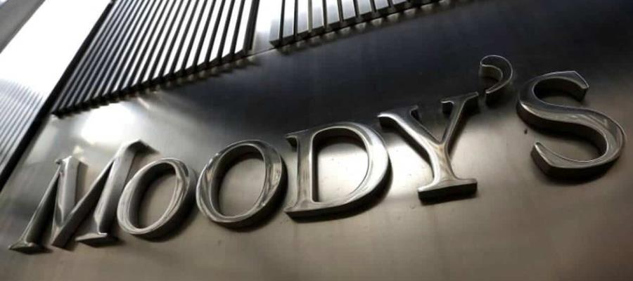 Moody´s reduce de estable a negativa perspectiva de sistema bancario de EE.UU.