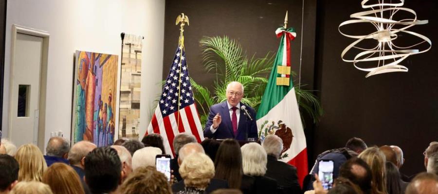 Celebra Ken Salazar inversión de México para reforzar seguridad en frontera con EE. UU.