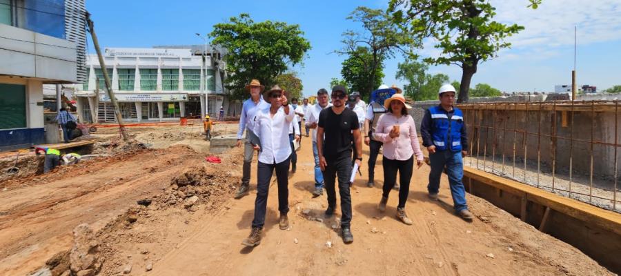 Supervisa Román Meyer obra del Malecón de Villahermosa; inicia la construcción de la Plaza Solidaridad