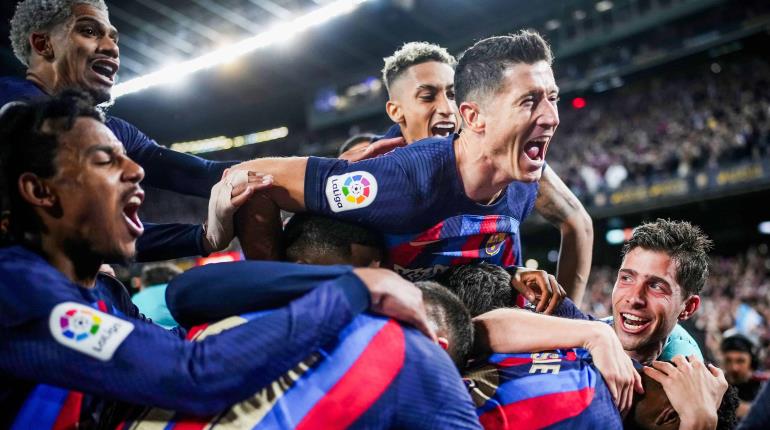 En el Camp Nou, Barcelona se adueña y gana clásico español