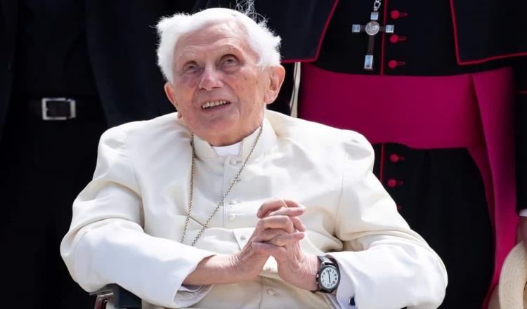 Archivan investigación contra Benedicto XVI por encubrir abusos