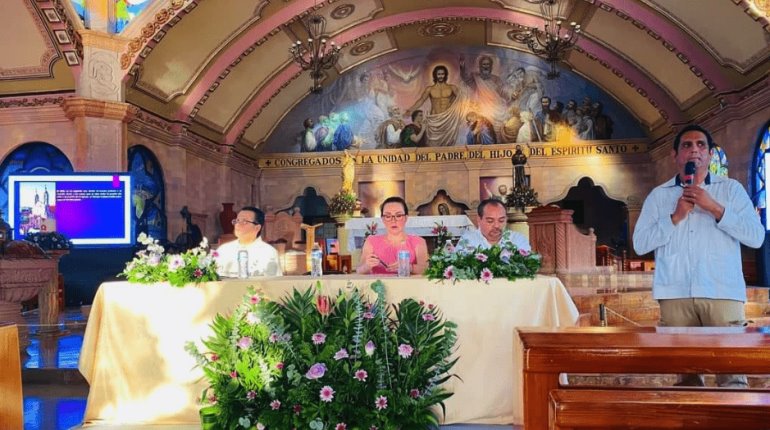 Presentan segunda edición de la Guía: Belleza y Teología del Templo San Francisco de Asís de Jalpa de Méndez