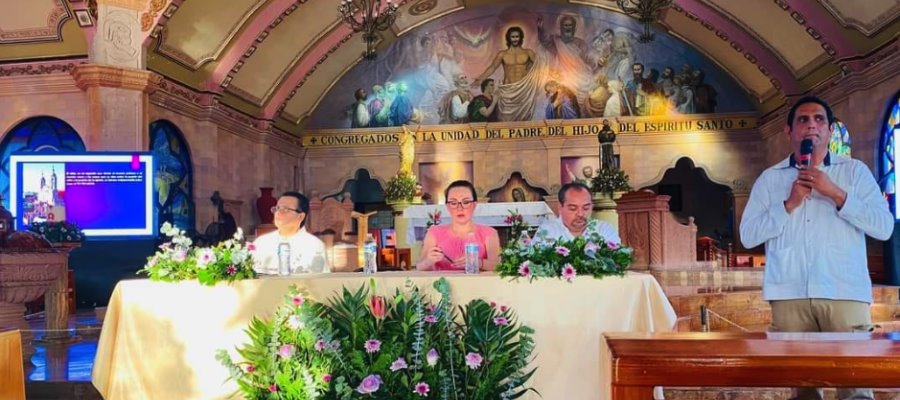 Presentan segunda edición de la Guía: Belleza y Teología del Templo San Francisco de Asís de Jalpa de Méndez