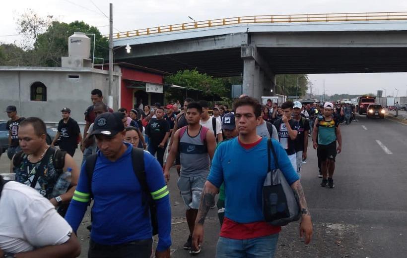 Sale nueva caravana con alrededor de 300 migrantes de Tapachula