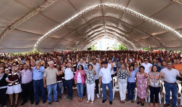 Sin dirigencia estatal, Grupo May toma protesta a comités en Comalcalco y Centla
