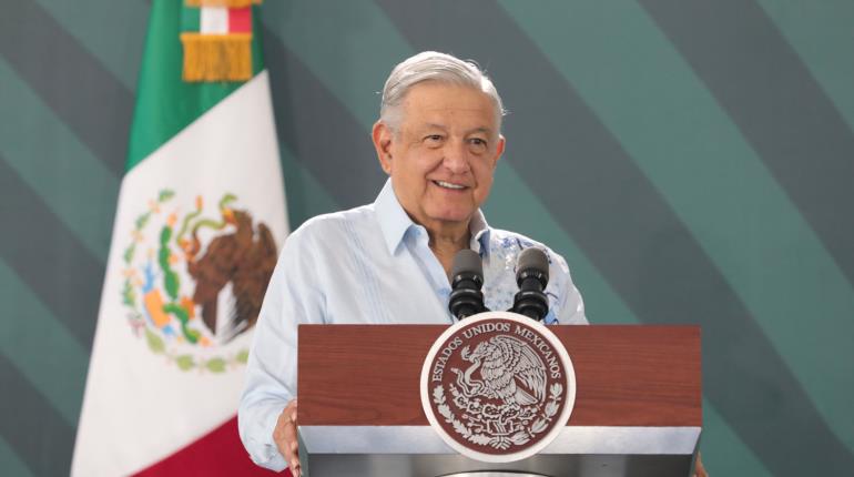 Arremete AMLO contra la SCJN tras suspender el "plan B"