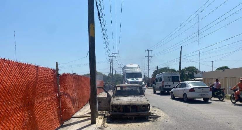 Se incendia camioneta en Paraíso