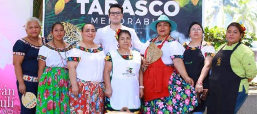 "Chocan" cocineras tradicionales en Centro durante Duelo de Fogones