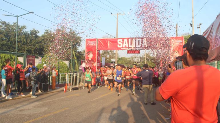 Chelo Balán y Jerania Morales, los ganadores de la sexta edición de la carrera de Súper Sánchez