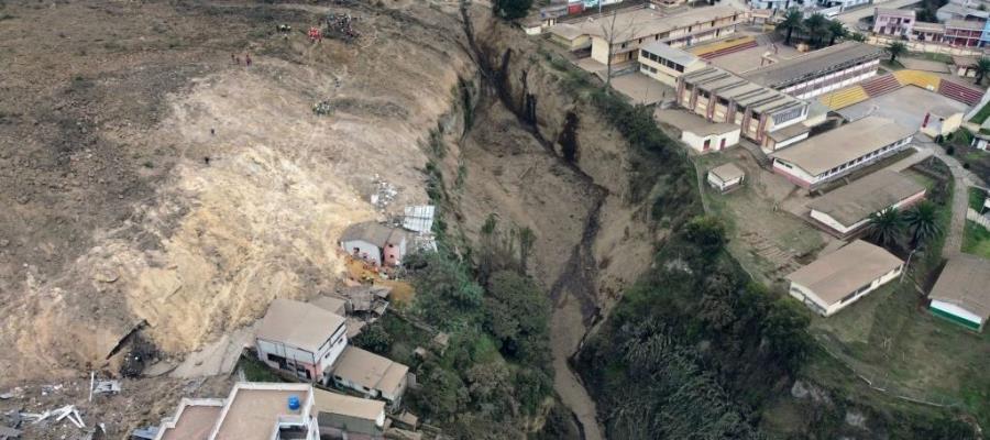 Deslizamiento de tierra en Ecuador deja 16 muertos.