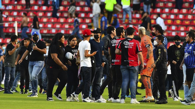 Liberan a 59 personas que fueron detenidas en la riña del Estadio Corregidora en 2022