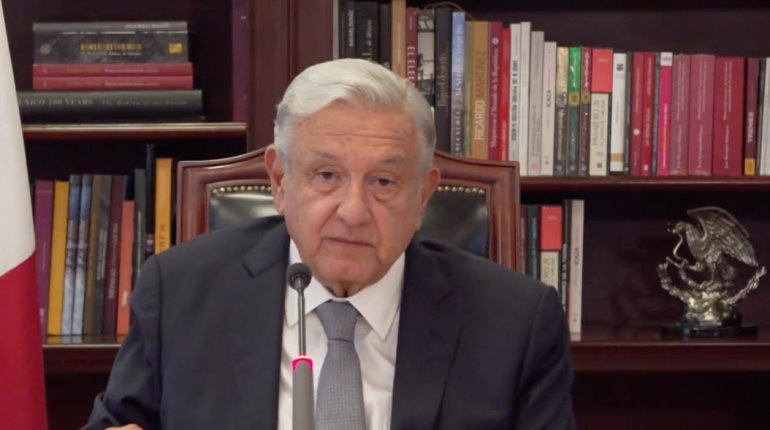 En Cumbre por la Democracia 2023, AMLO llama a buscar la "felicidad del pueblo"