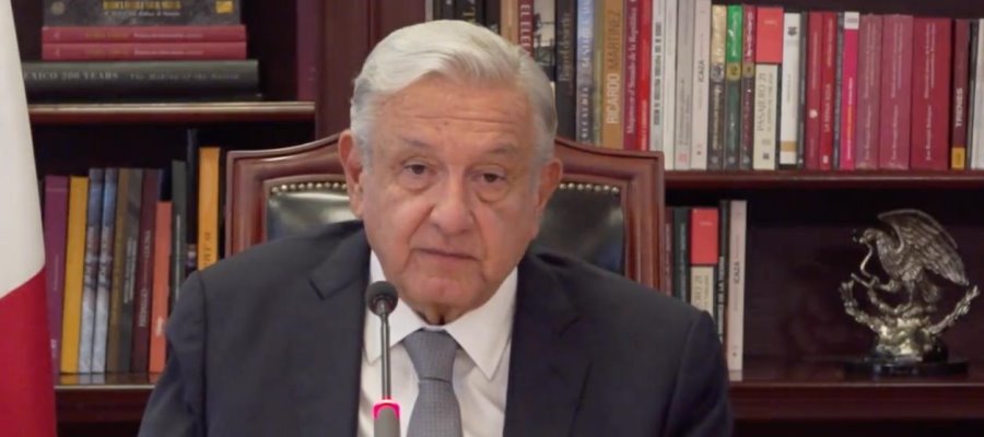 En Cumbre por la Democracia 2023, AMLO llama a buscar la "felicidad del pueblo"