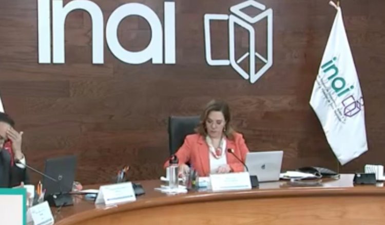 INAI ordena a la UNAM hacer público el título de AMLO