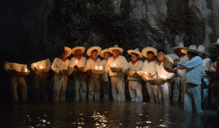 Regresa el ritual de la pesca de la sardina ciega a las cuevas de Villa Luz: Ricky Arcos