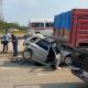 Choca autobús de pasajeros y camioneta particular en la Comalcalco-Cárdenas