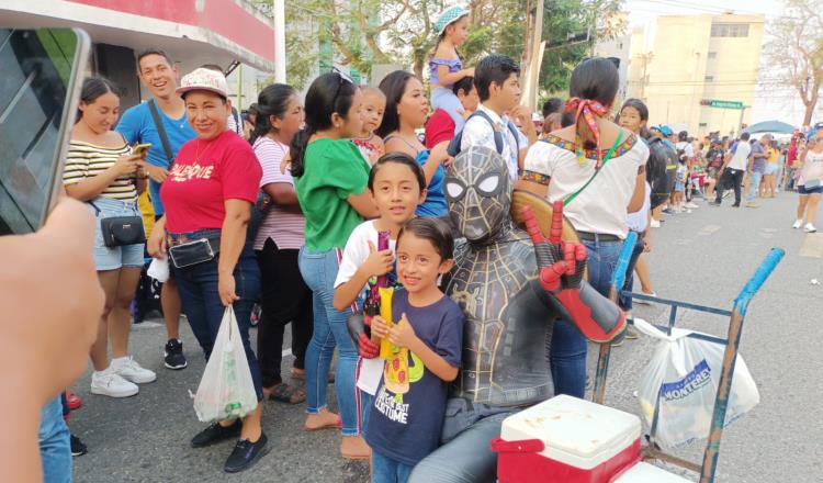 Llegan los Spider-Bolis a los Carros Alegóricos