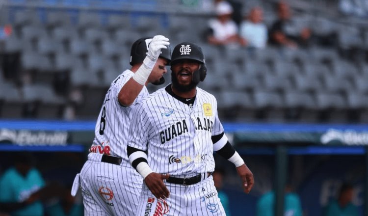 Mariachis se queda con la serie en casa al apalear a Saltillo 9-1