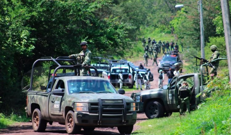 Enfrentamiento entre Ejército y civiles armados deja 7 muertos en Michoacán