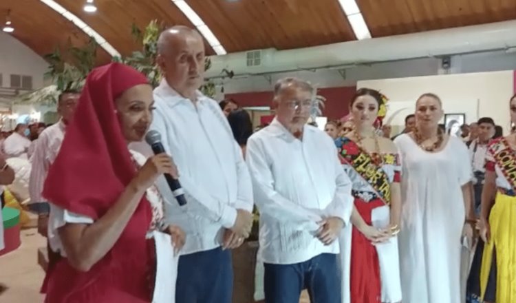 Centla presume sus pantanos y Comalcalco el cacao, durante la inauguración de sus stands