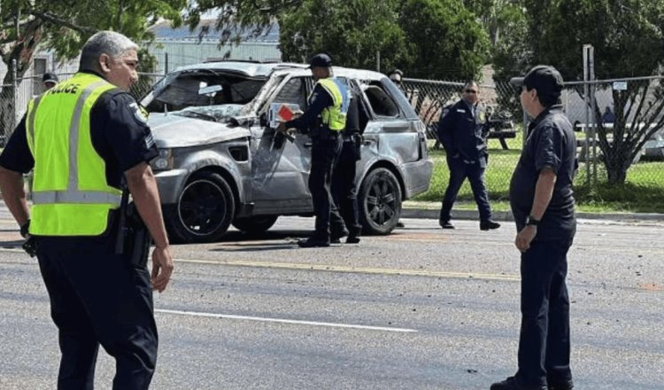 Camioneta arrolla a inmigrantes frente albergue en Texas; hay 7 muertos