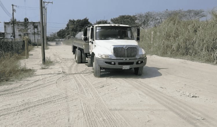 CEAS vende primera pipa de agua tratada a planta de Cemex en Cárdenas