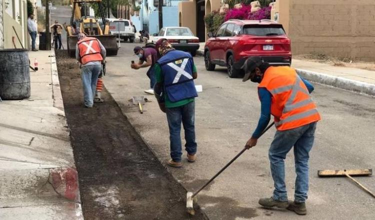 Cierran circulación vehicular en calles de Tamulté por pavimentación