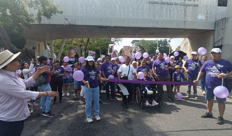 Caminan contra el lupus, urgen medicamentos y especialistas para atender la enfermedad