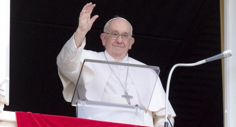 Con aplauso celebra el Papa Francisco el Día de las Madres
