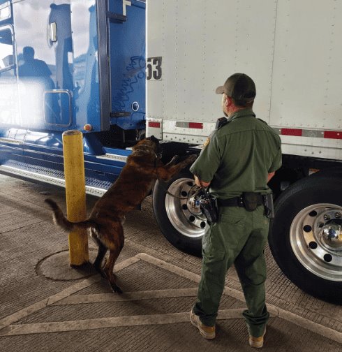 Urge México a Texas a frenar inspecciones al transporte de carga en la frontera