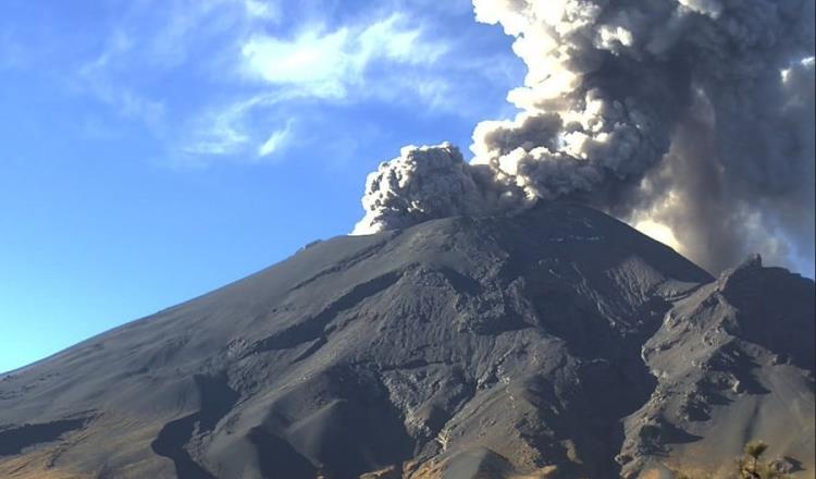 Rescatan a alpinista que pese a restricciones subió al volcán Popocatépetl 