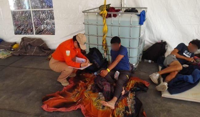 Tras incendio, habilitan refugio temporal para migrantes en Ciudad Juárez